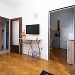 Monika Lejlighed *