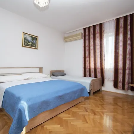 Apartment Monika Sibenik